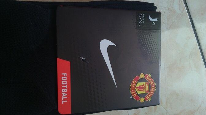 2013-14 Manchester United Home Nike Football Socks/Kaos Kaki