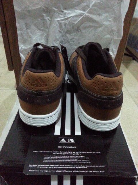 WTS : Sepatu Golf ADIDAS III WD - Q46979