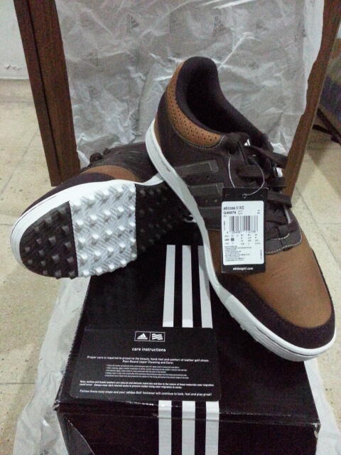 WTS : Sepatu Golf ADIDAS III WD - Q46979