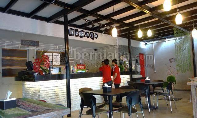 Lowongan kerja - waiter/waitress