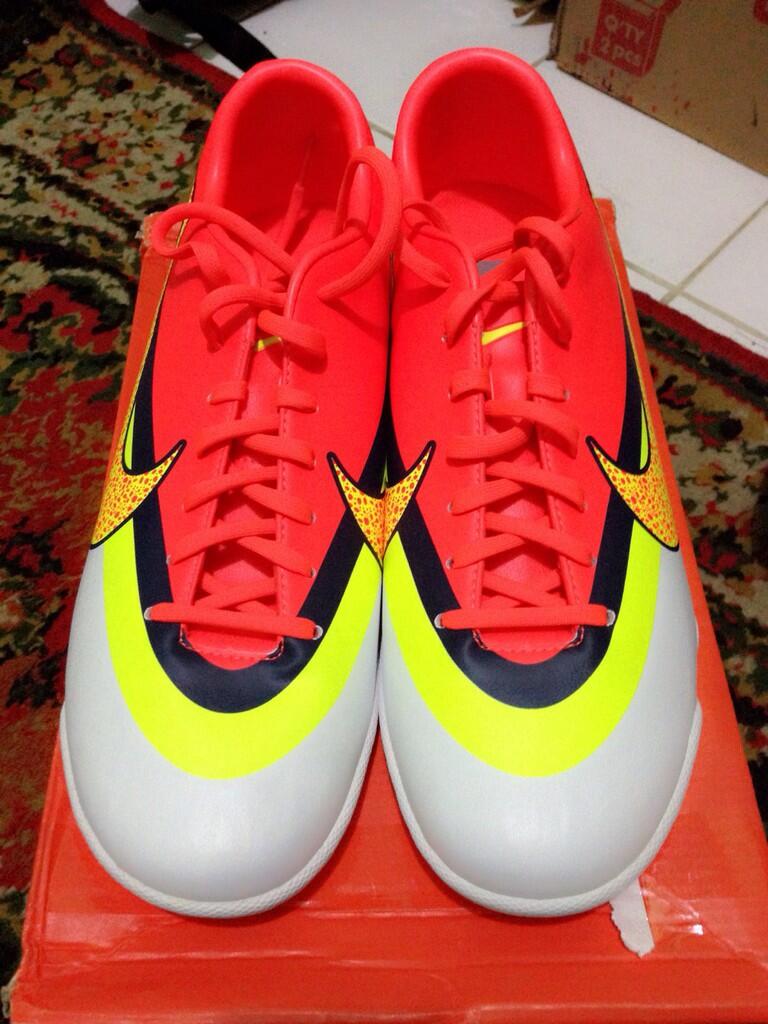 JUAL CEPET!! BU!! Nike Mercurial Victory IV CR IC Futsal!! NEWW MURAHH