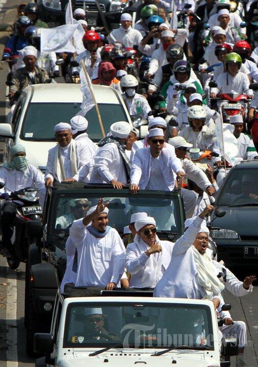 FPI tuding kirab Jokowi kapitalis, liberal dan sekuler &#91;gak ikutan makan bakso dong&#93;