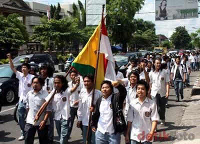 Apakah Sekolah Kalian Se-Ajaib Ini?