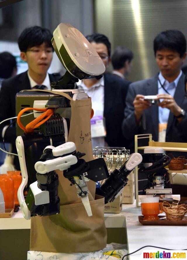 Jepang ciptakan robot terapi patah kaki &amp; robot pembuat Kopi