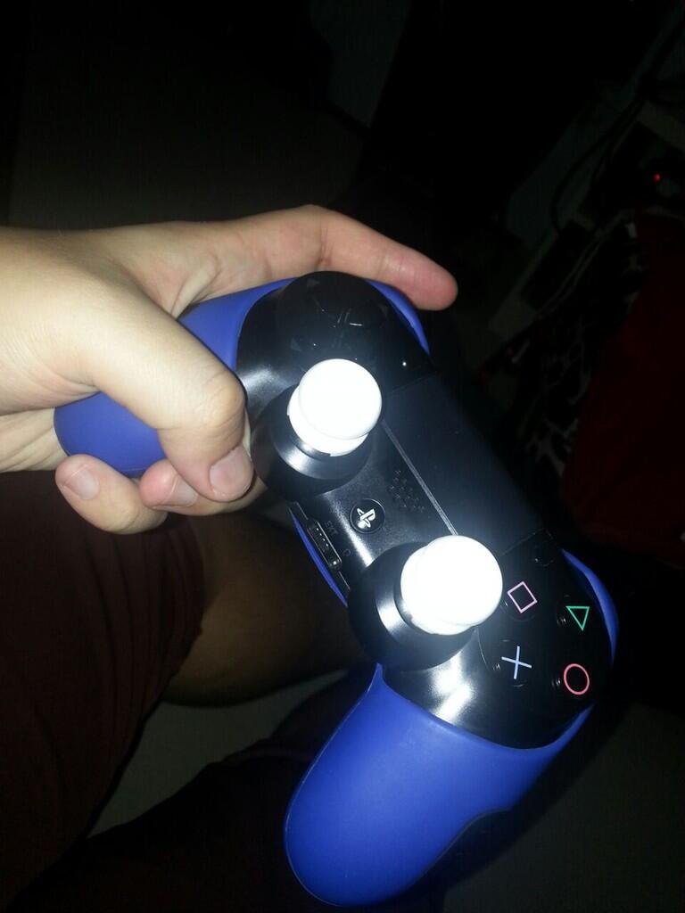 KONTROL FREEK PS4 (PLAYSTATION 4) 100% ORIGINAL