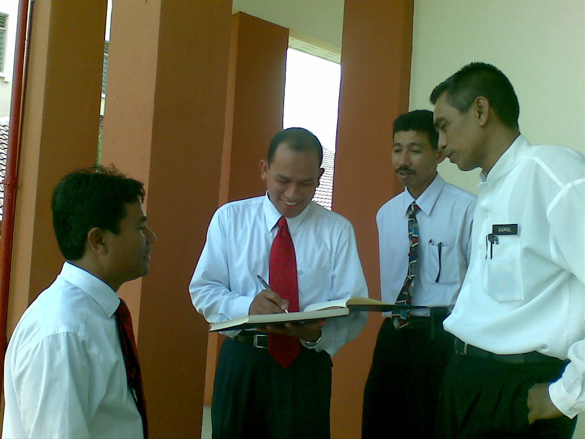 pilih masa depan atau masa muda ?