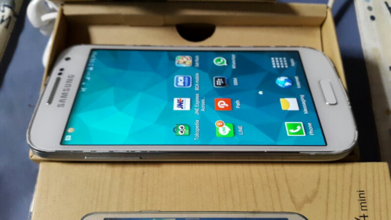 Samsung Galaxy S4 Mini White Bwnyak Bonus