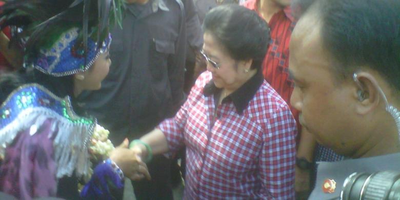 Megawati: Tiru Soekarno, Apa Prabowo Enggak Punya Bapak Sendiri?