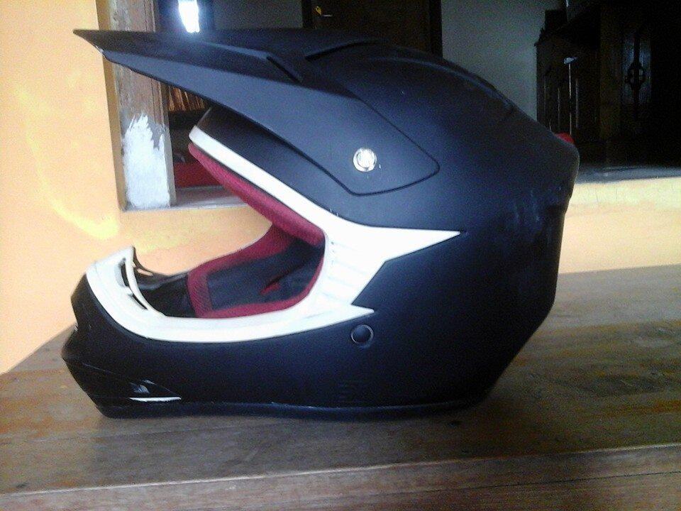 Terjual Helm Cross / Trail merk SNAIL  KASKUS