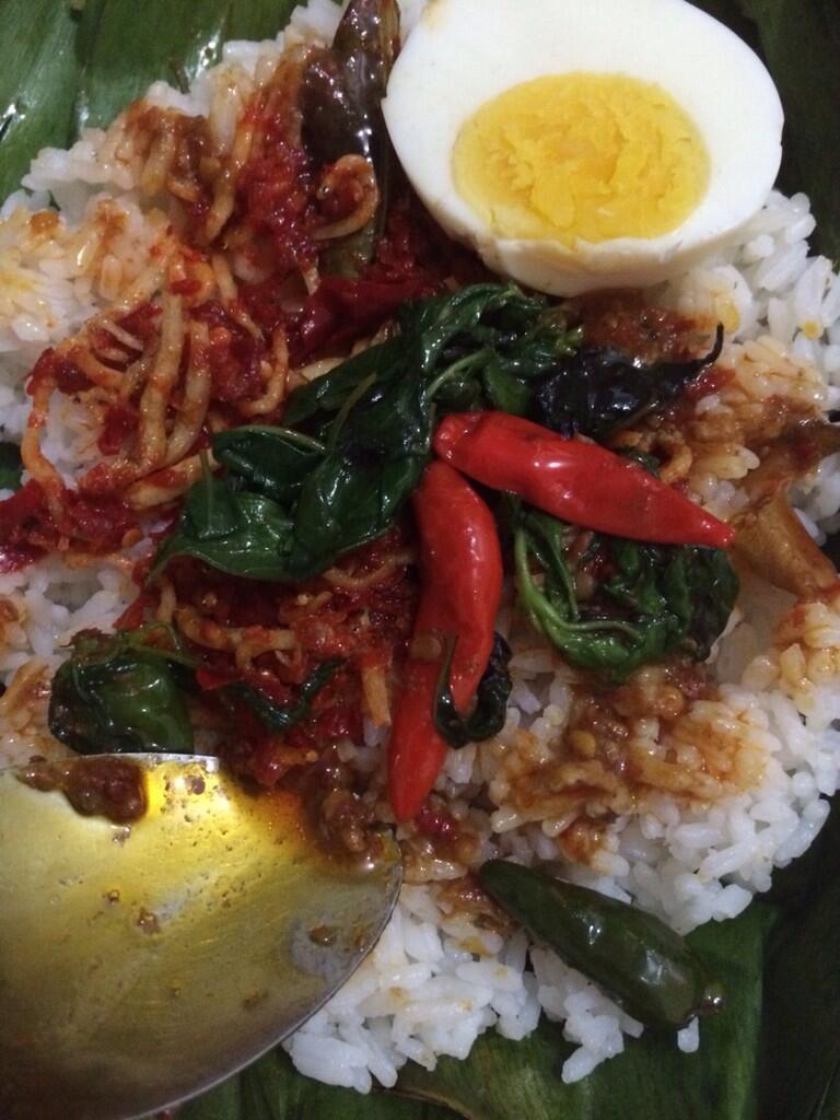 Terjual NASI  BAKAR SPECIAL CAKALANG TERI BALADO AYAM  