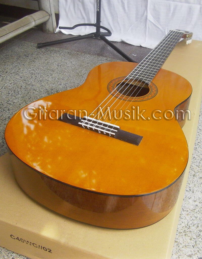 Gitar Akustik Yamaha NEW and ORI