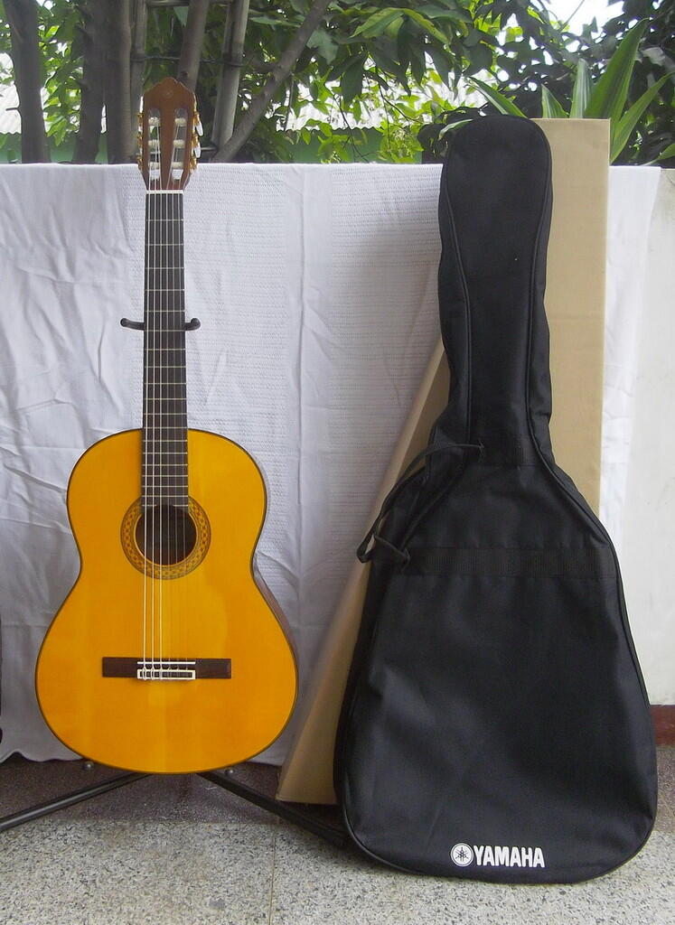 Gitar Akustik Yamaha NEW and ORI