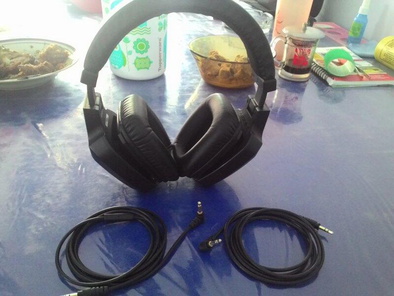 WTS : Headphone RAZER ELECTRA Black