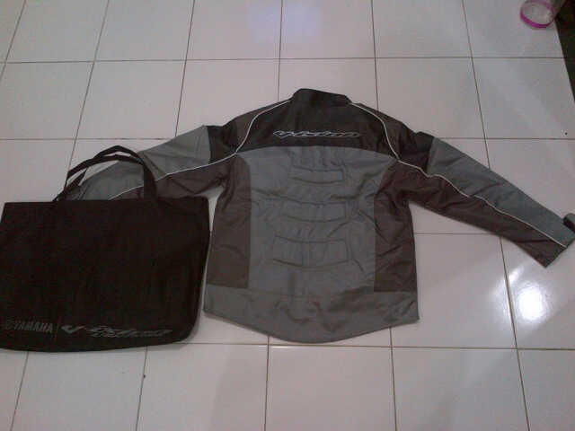 Jaket Yamaha New Vixion Lightning Semarang