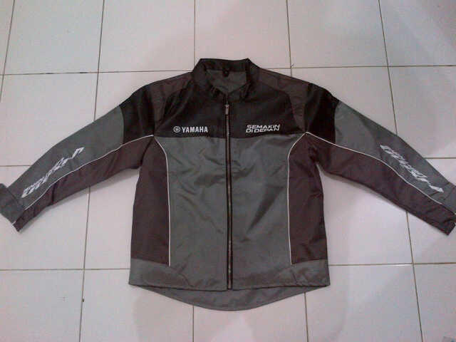 Jaket Yamaha New Vixion Lightning Semarang