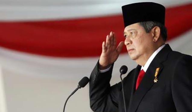 SBY Colek Presiden Jokowi untuk Beri Hormat