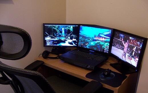 Help gan , cara pake multi monitor di laptop