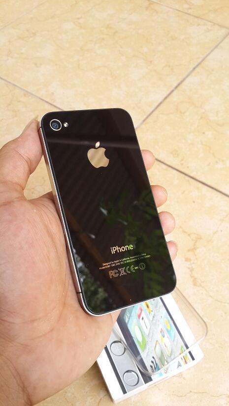 Dijual Cepat iPhone 4s 16gb FU Garansi 10 bulan