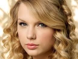 Ane Penggemar Taylor Swift :genit | boleh kan ?