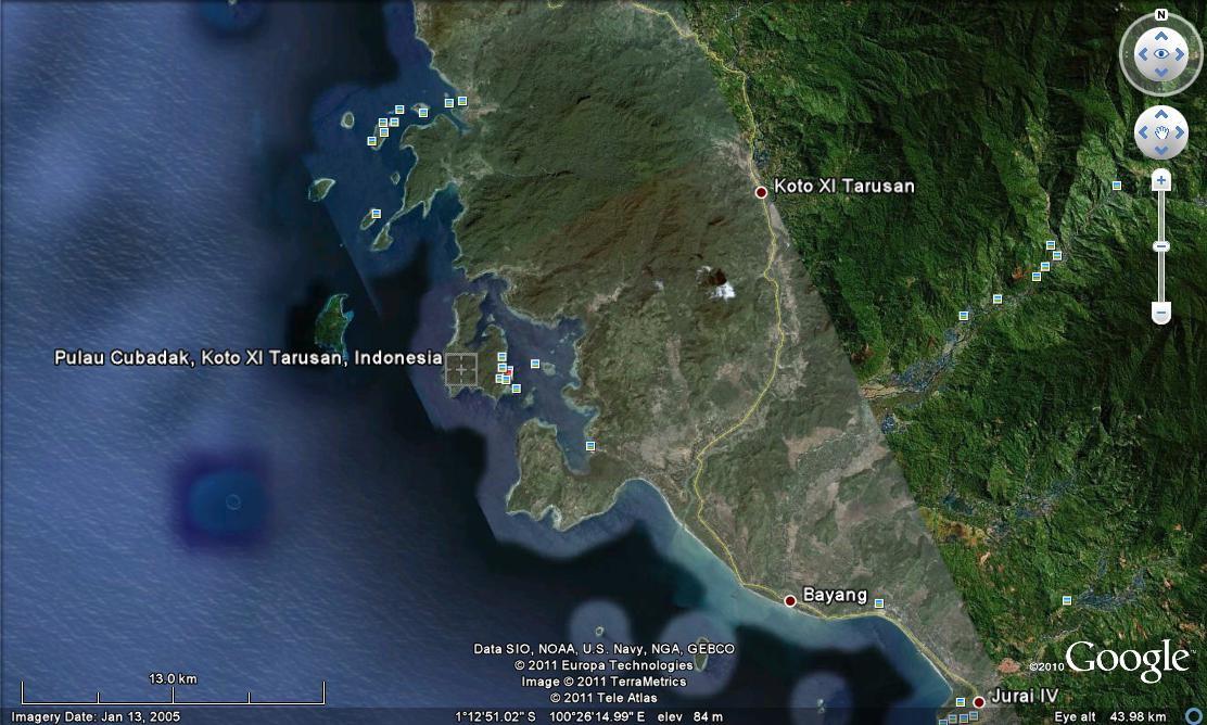 (kudu digampar nih)Bule di pulau Cubadak Usir Pengunjung Warga Indonesia. Kok Berani?