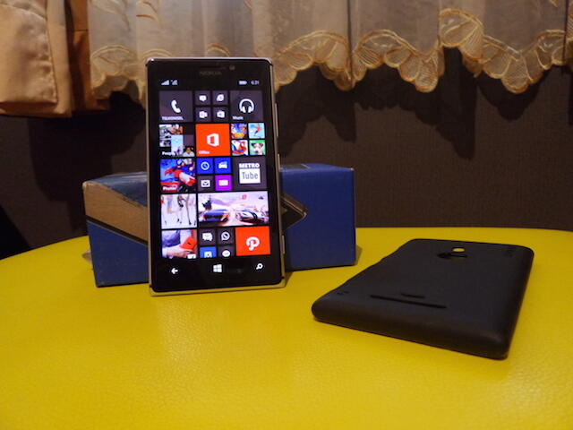 Nokia Lumia 925 Grey Garansi Resmi 10 Bulan