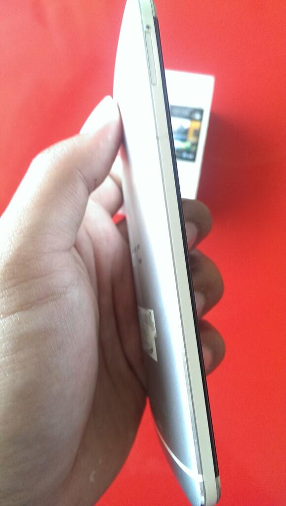 HTC M7 Verizon 32GB Silver Gsm/Cdma