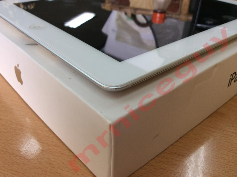 IPAD 2 WHITE 16GB 3G CELL FULLSET MULUS!