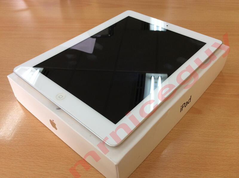 IPAD 2 WHITE 16GB 3G CELL FULLSET MULUS!