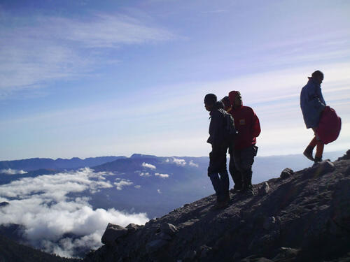 Berbagai Alasan Kenapa Para Pendaki Gunung Itu Cool