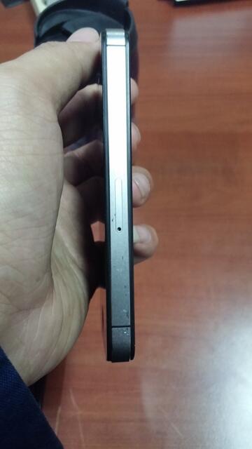 J > Apple Iphone 4s 32GB Black 97% Jakarta Barat