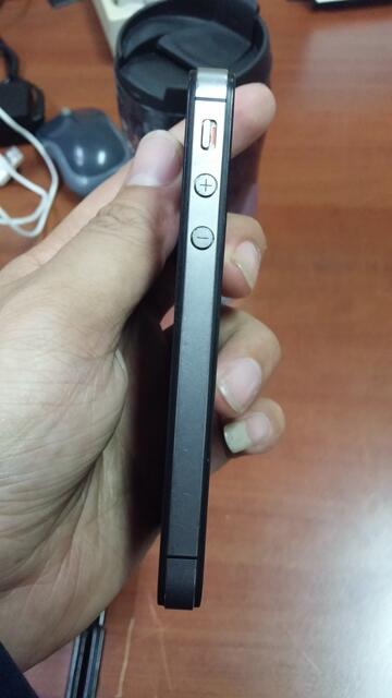 J &gt; Apple Iphone 4s 32GB Black 97% Jakarta Barat 