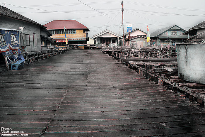 PAGI DI SISI SUNGAI KAPUAS JONGKONG KAPUAS HULU
