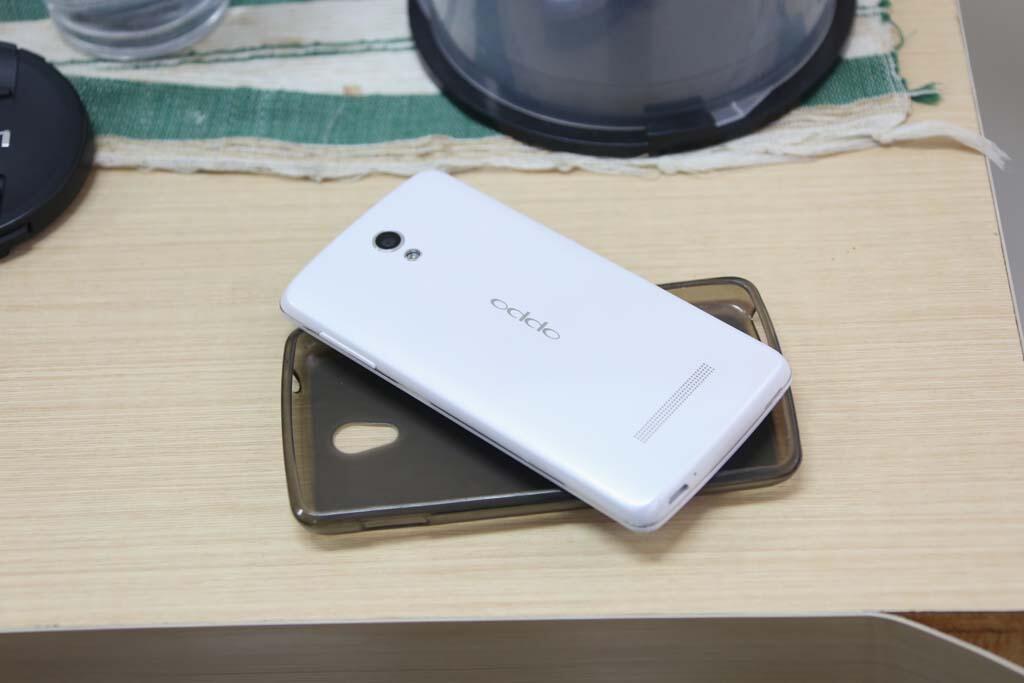 Jual OPPO FIND CLOVER R815 masih garansii