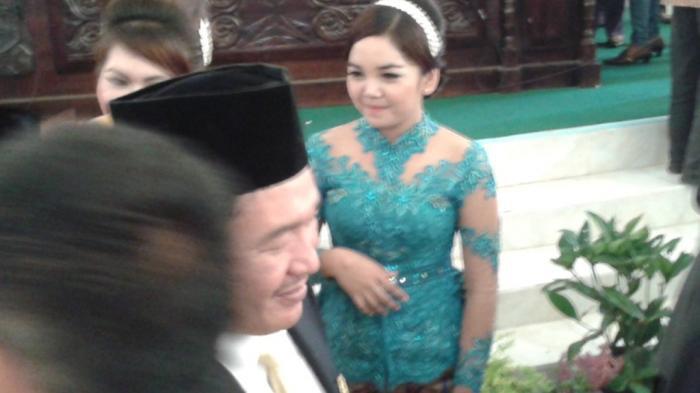 Berkat Korset yang Digunakan Anggota Dewan ini Selamat dari korban Pemerkosaan