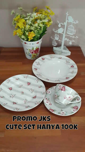 Terjual Dinner Set Keramik  Piring  Cangkir Cawan 