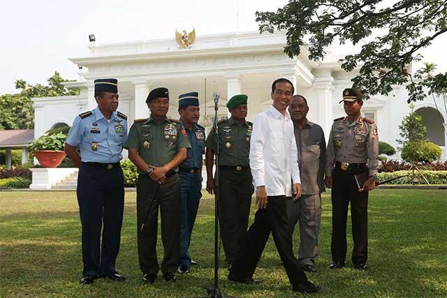 &#91;Pakdhe&#93; Jokowi Janji Gaji TNI POLRI Naik Asal