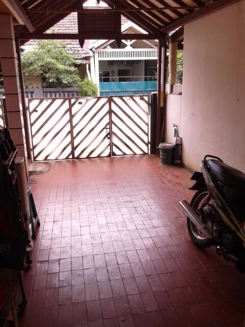 Jual Rumah 2 lantai di Ciledug