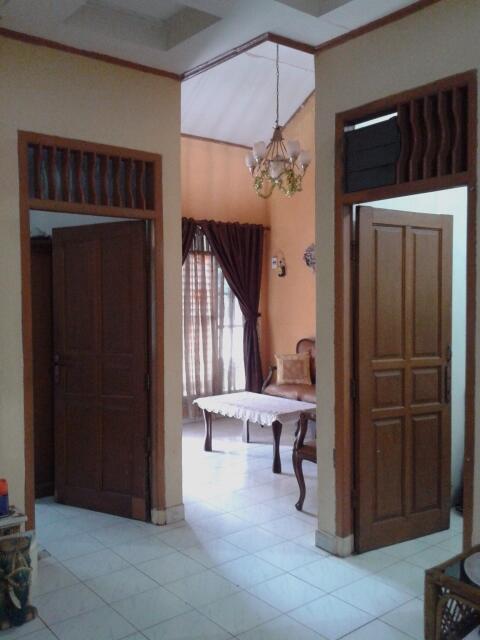 Jual Rumah 2 lantai di Ciledug