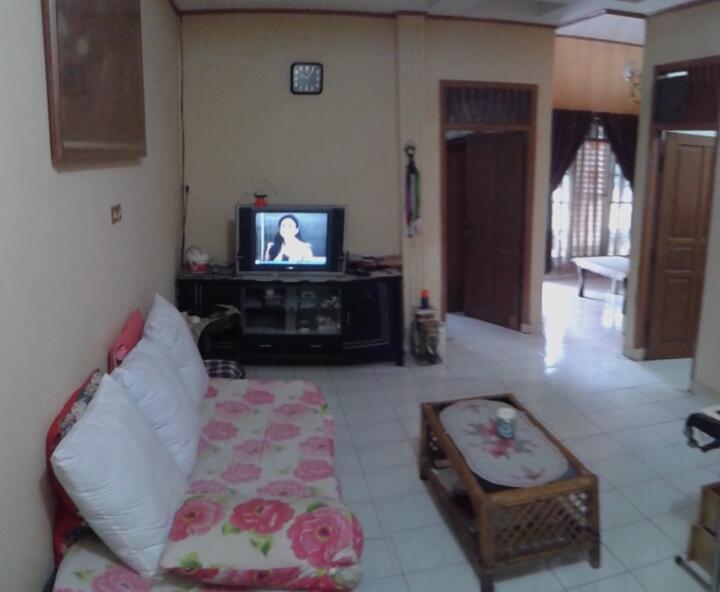 Jual Rumah 2 lantai di Ciledug