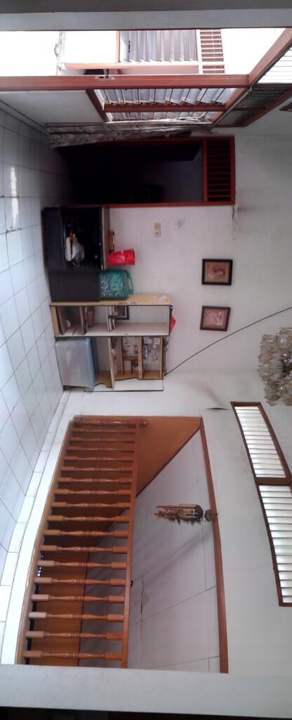 Jual Rumah 2 lantai di Ciledug