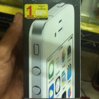 BNIB ALIAS GRESS BARU IPHONE 4G GSM GARANSI 1 TAHUN BOSSS MURAHHHH