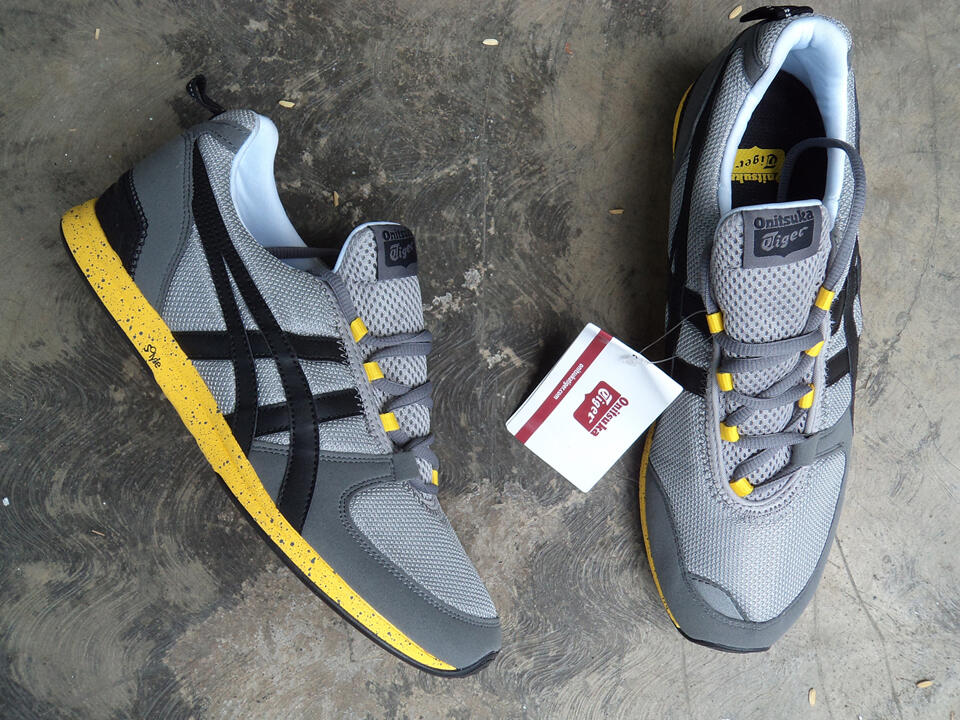 onitsuka tiger ultimate racer