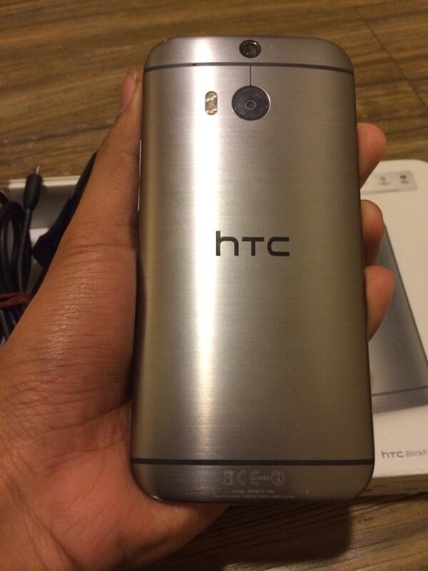HTC One M8 fullset cuman 5.5juta siap cod Bandung Bdg