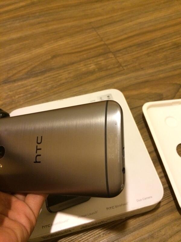 HTC One M8 fullset cuman 5.5juta siap cod Bandung Bdg