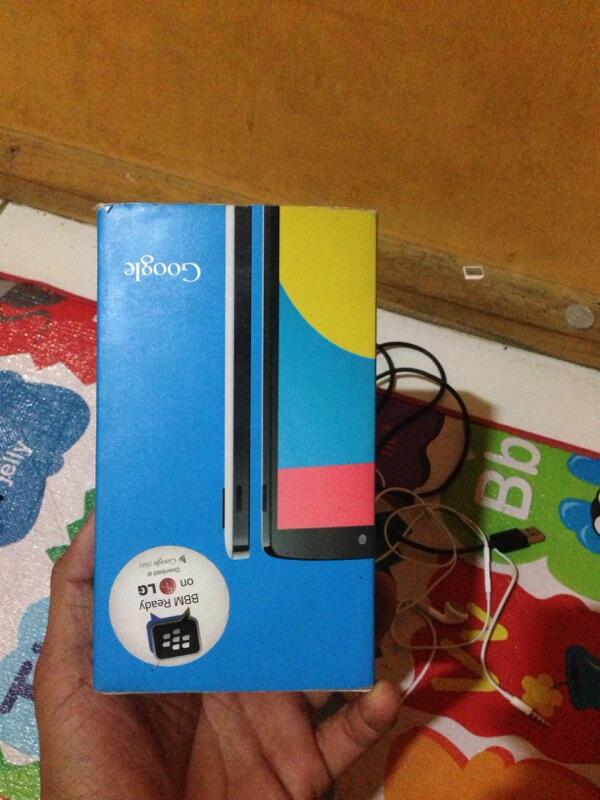 LG nexus 5 white garansi panjang sampe Juli 2015