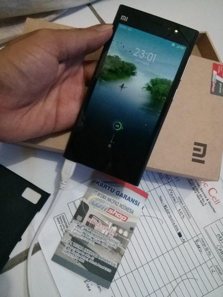 Xiaomi Mi3 Fulset Sebulan Pake Mulus 99% Garansi Wii Shop Istimewa