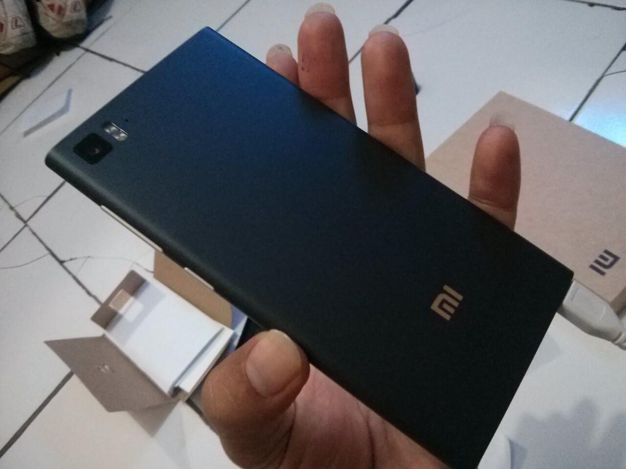Xiaomi Mi3 Fulset Sebulan Pake Mulus 99% Garansi Wii Shop Istimewa