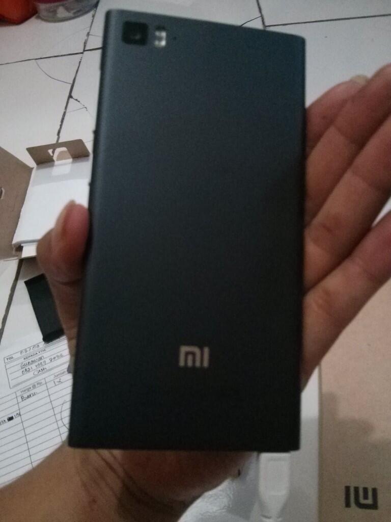 Xiaomi Mi3 Fulset Sebulan Pake Mulus 99% Garansi Wii Shop Istimewa