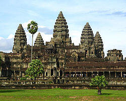 10 Candi Paling Mewah di Dunia