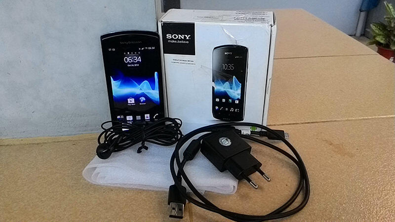 Sony MT25i Xperia Neo L (Black)